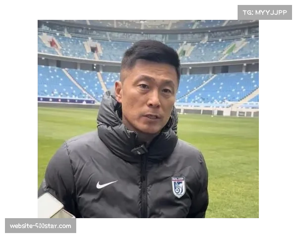 大连英博主帅李国旭谈新赛季目标：立足中超，争取更好排名